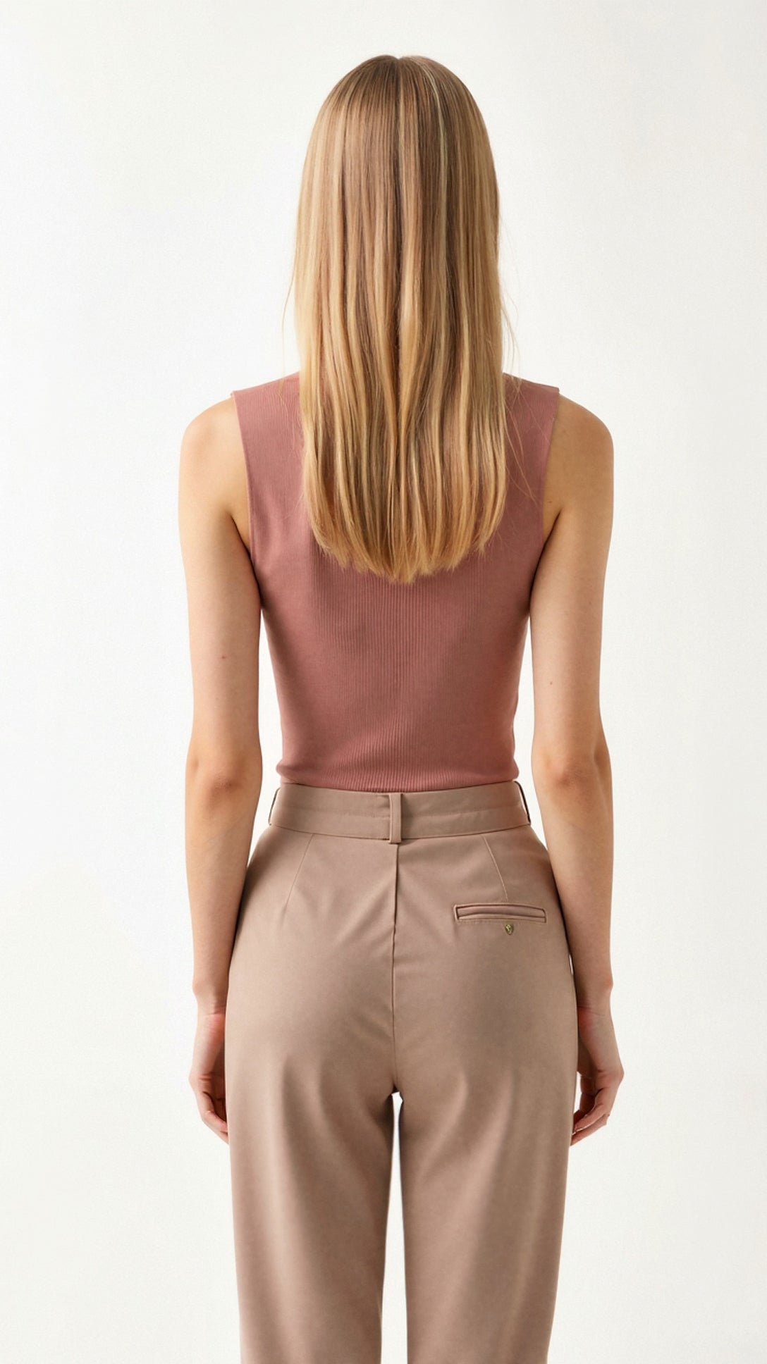 Ärmelloses Damen-Tanktop aus Rippstrick mit Perlenverzierungen 1